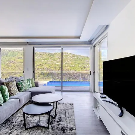 Oceanica By Lovelystay