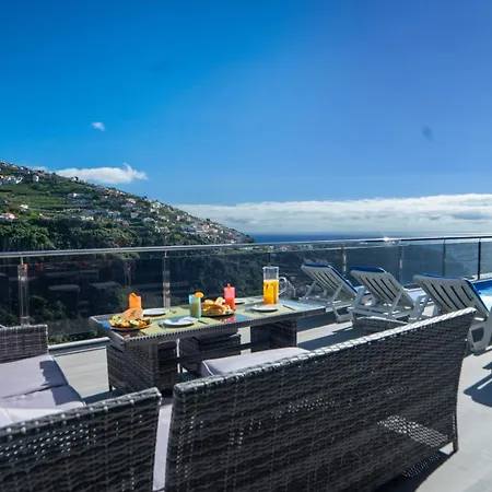Oceanica - Sea & Mountain View By Lovelystay Villa *