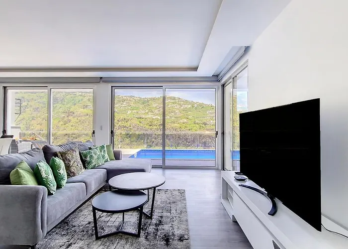 Oceanica By Lovelystay